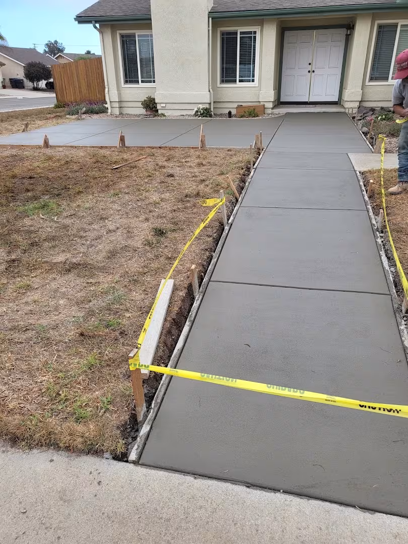CA Santa Barbara OceanSide Custom HardScapes Concrete & Patios landing-pad