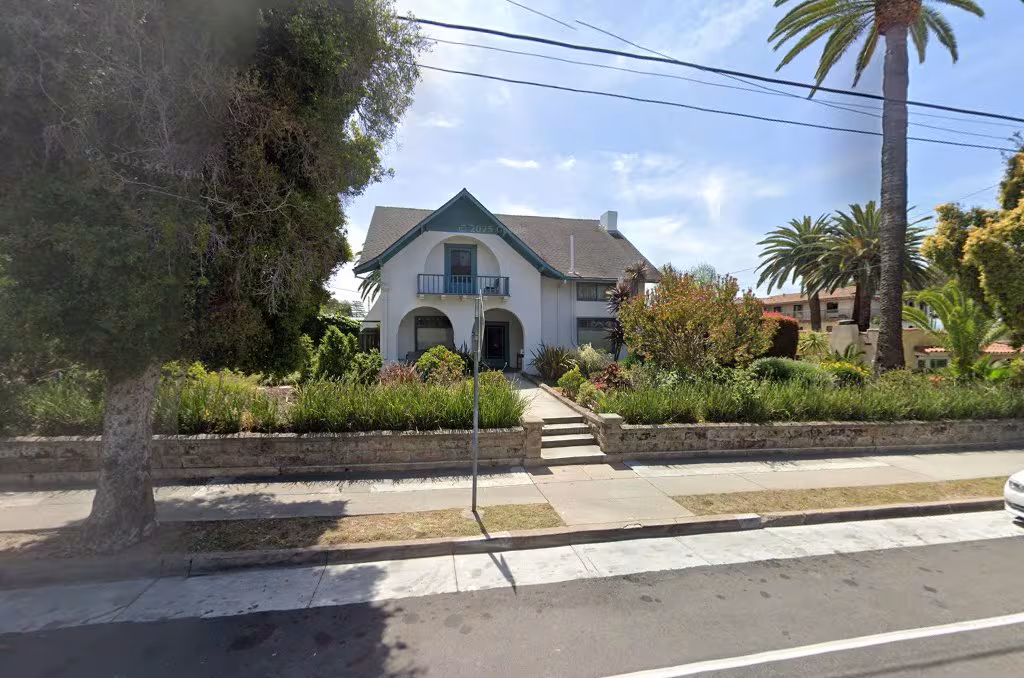 CA Santa Barbara Santa Barbara Pressure Washing Concrete & Patios fiber
