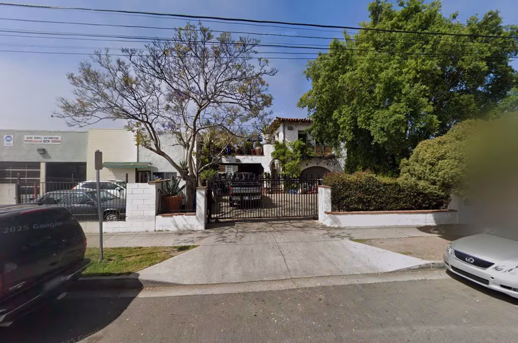 CA Santa Barbara Valencia Tree & Landscape Tree Service stake