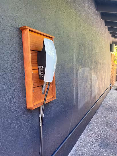 Donnell's Electric Electrical Santa Barbara CA outlet-box