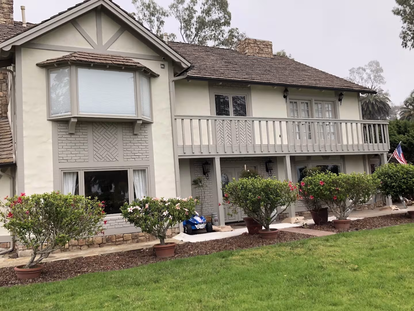 Santa Barbara Gallardo's Painting Siding & Exterior CA dutch-lap