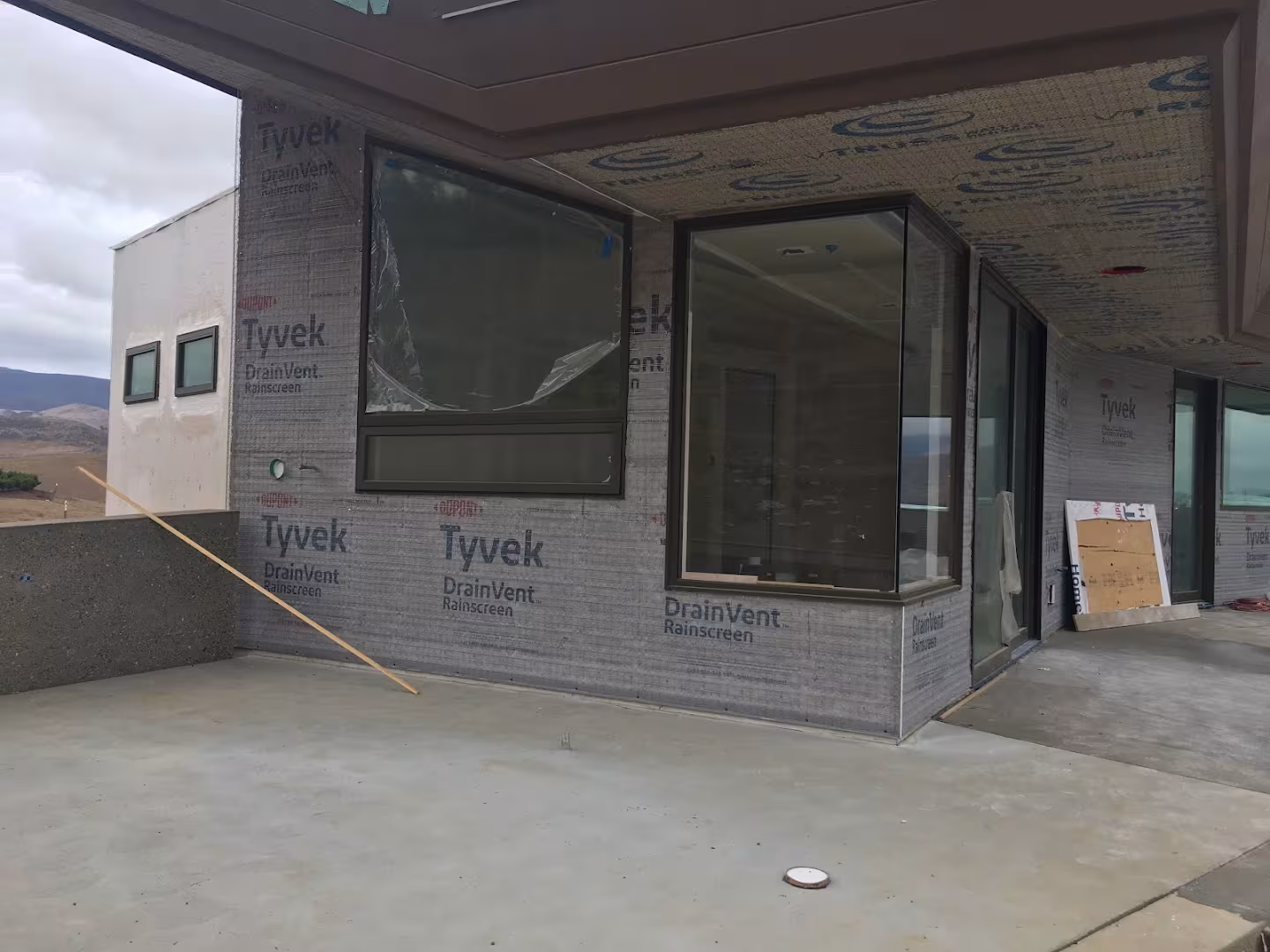 Insulation & Energy Efficiency HighPerformance.Build Santa Barbara CA caulk-energy