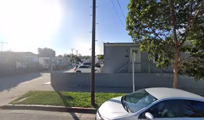 R&R Handy Man Services Santa Barbara CA Handyman ladder-work