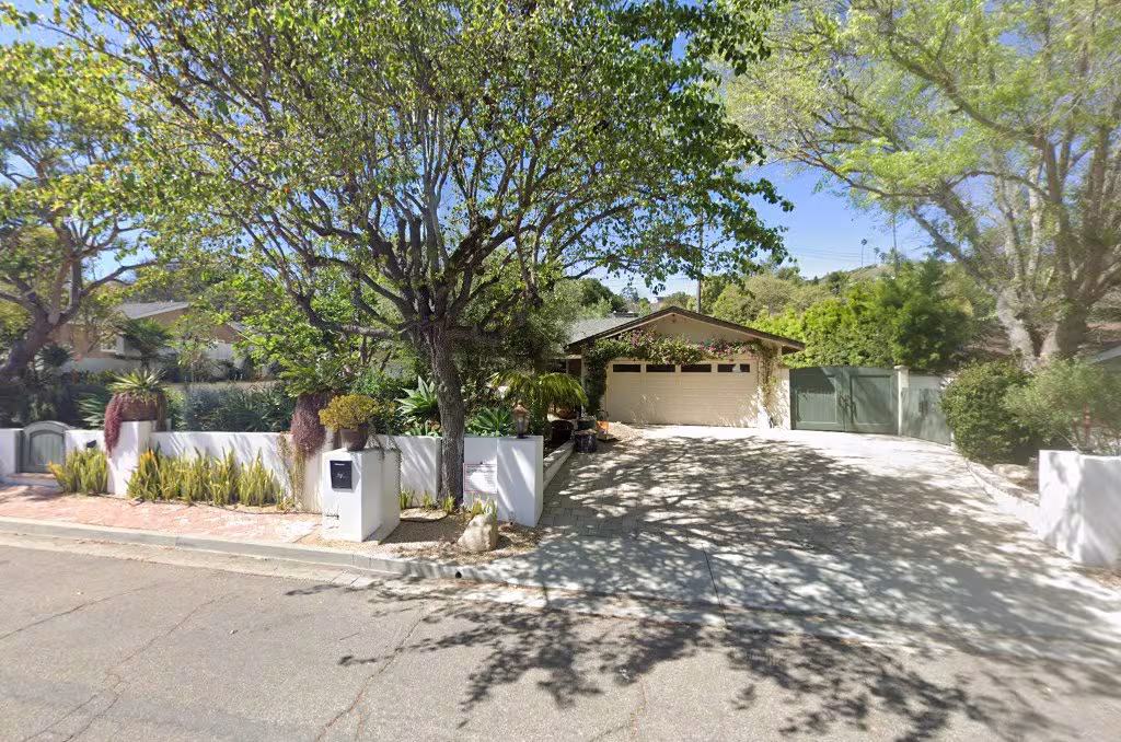 Santa Barbara Roofing JR Construction Group Inc. CA ponding