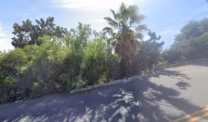 Santa Barbara Schwind Handyman & Hauling Services Handyman CA window-wash
