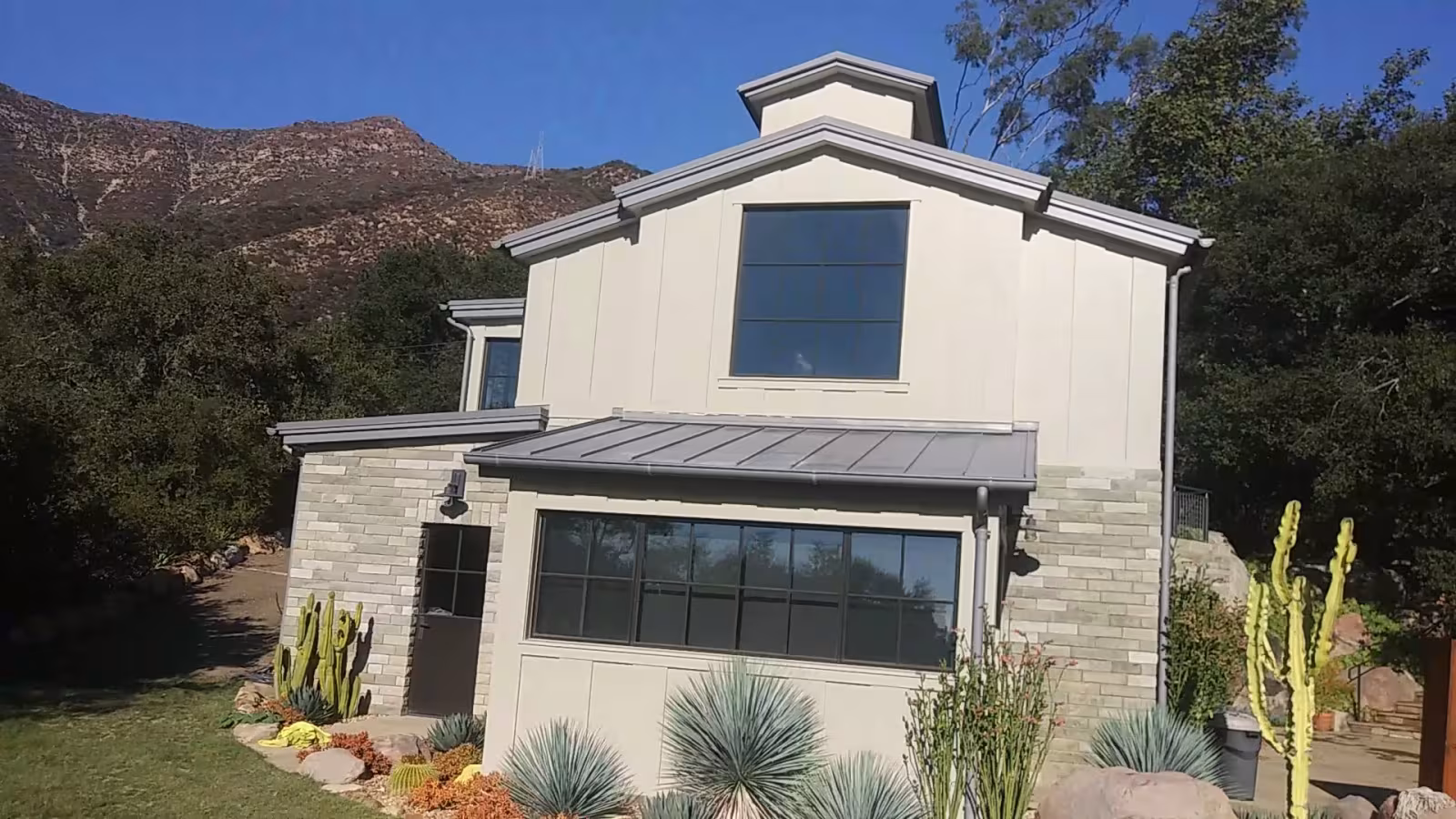 A & A Window Cleaning Santa Barbara Windows & Doors Santa Barbara CA laundry-door